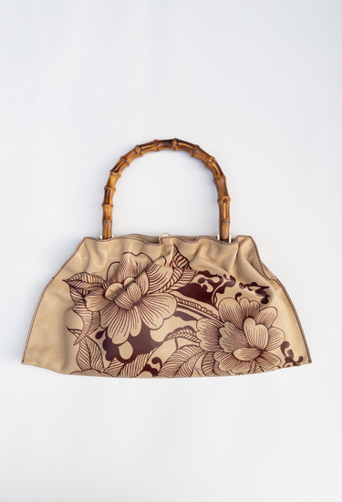 Gucci x Tom Ford handbag in beige leather and brown floral tattoo print with bamboo top handles, 2003 - front view