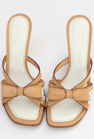 Louis Vuitton x Takashi Murakami vintage heels in monogram multicolored canvas - front view