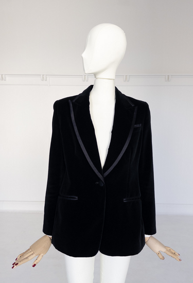 Gucci x Tom Ford tuxedo blazer in black velvet, 1996 - worn/try-on view