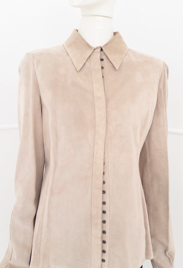 Gucci x Tom Ford leather shirt in beige leather with snap button, 2002 - worn/try-on view
